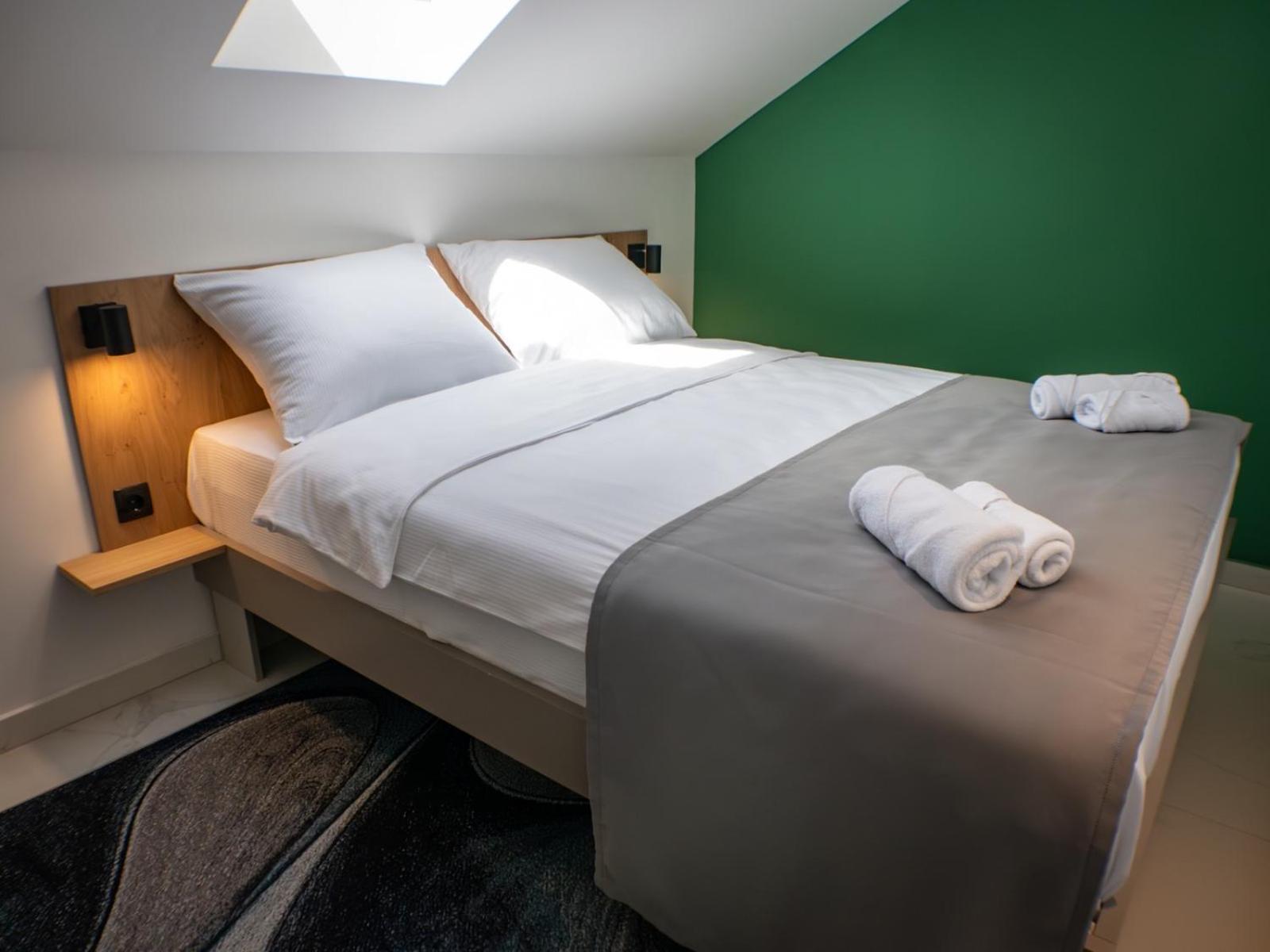 Sunny Corner Apartments Високо Экстерьер фото
